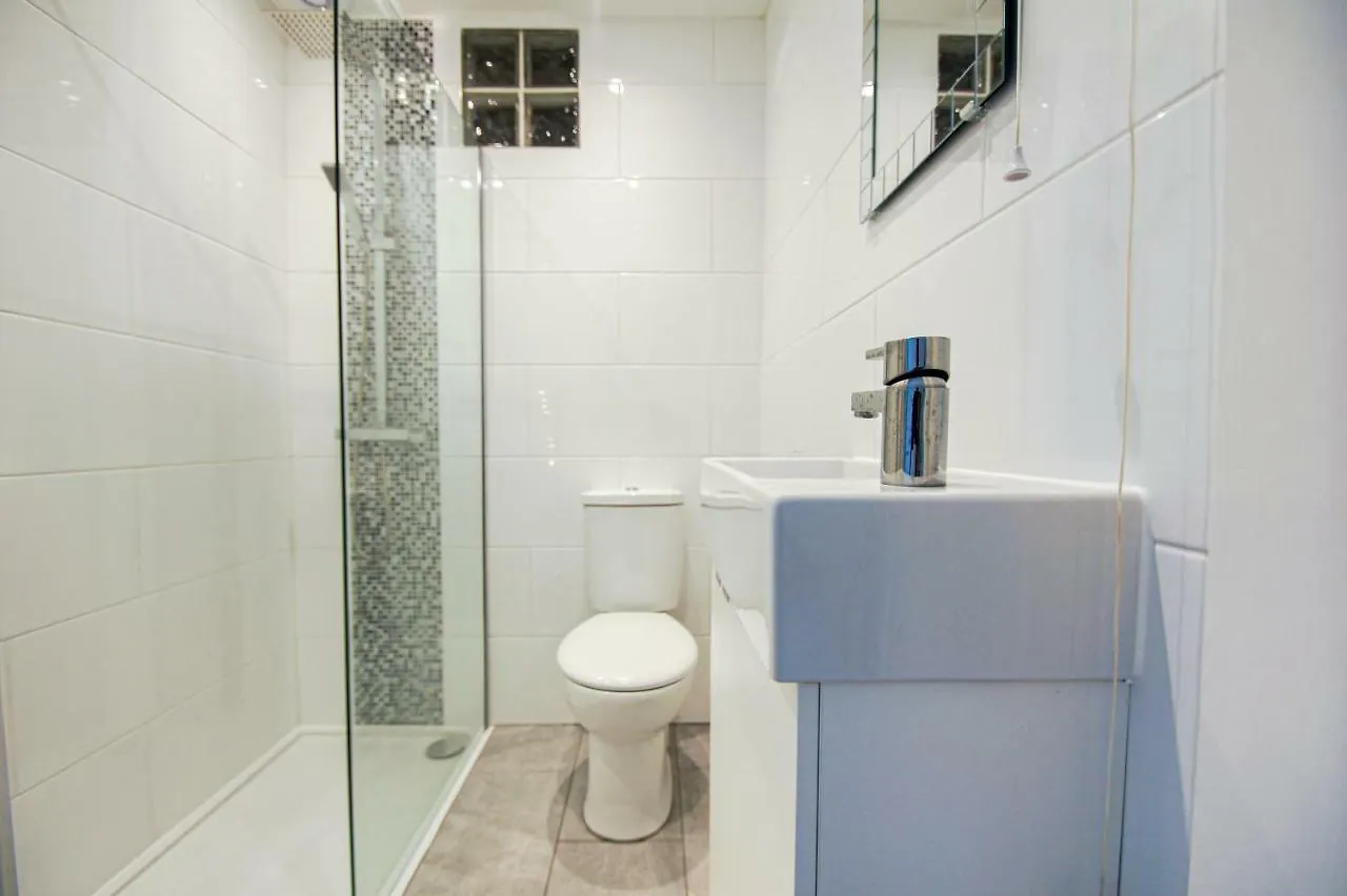 Sea Breeze Apartment - Central - By Brighton Holiday Lets