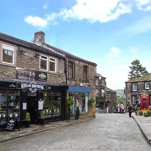 https://church-view-keighley.yorkshirehotels.net