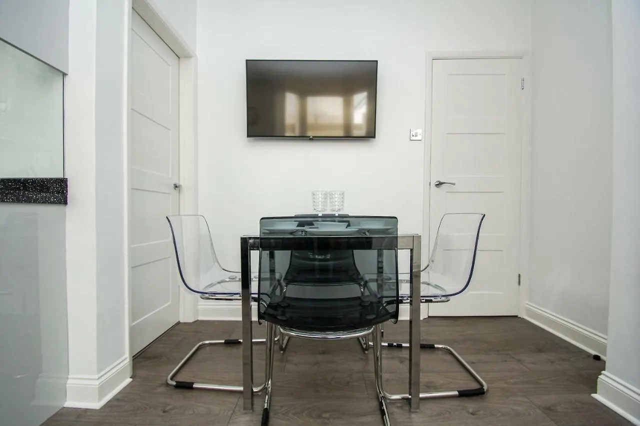 Sea Breeze Apartment - Central - By Brighton Holiday Lets United Kingdom